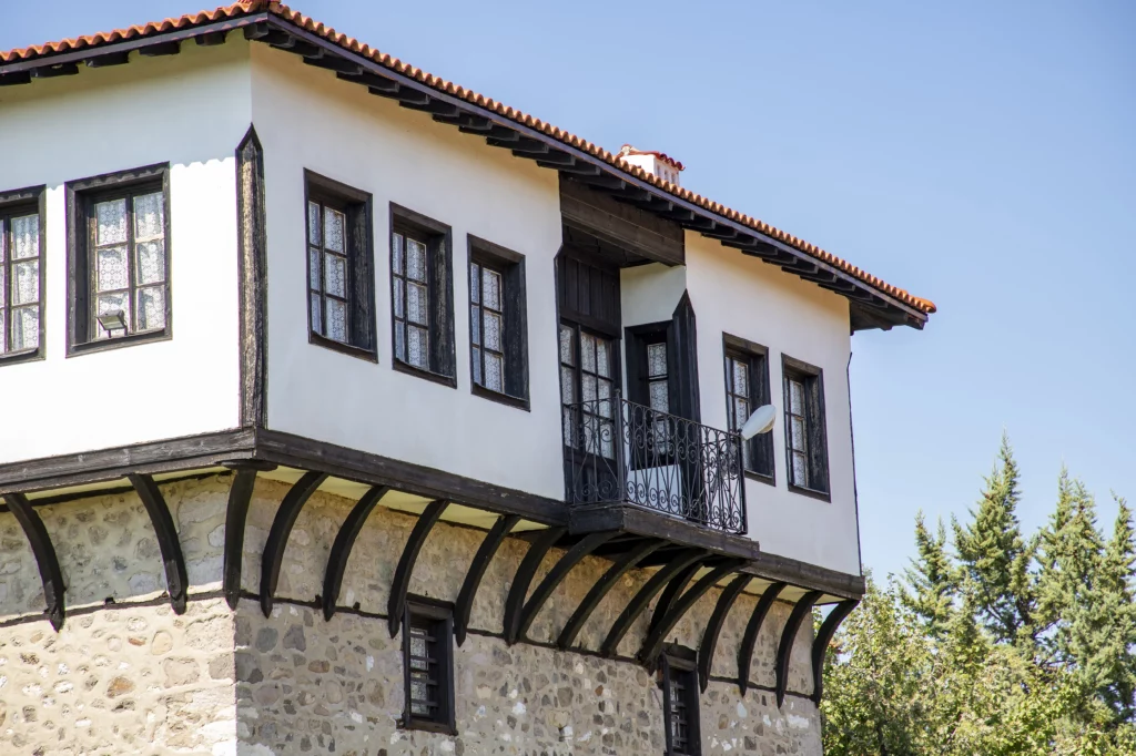 Fotografía de una casa de estilo tradicional